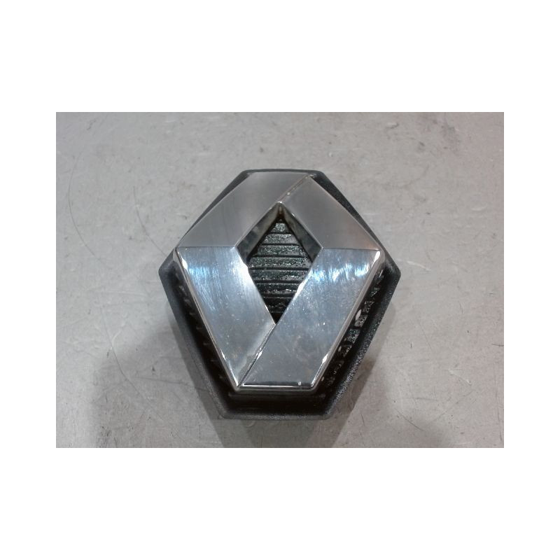 SIGLE CAPOT RENAULT MEGANE