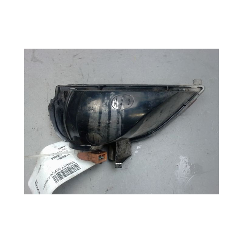 FEU RECUL DROIT RENAULT SCENIC 3 PHASE 1 1.9 DCI - 8V