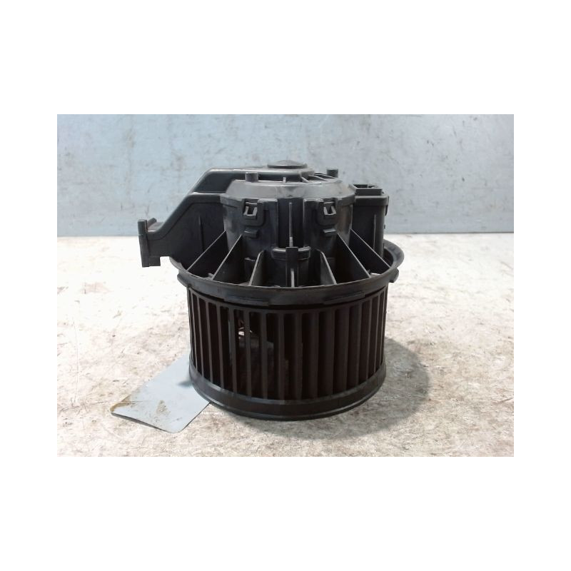 MOTEUR VENTILATEUR CHAUFFAGE FORD FIESTA 2010-