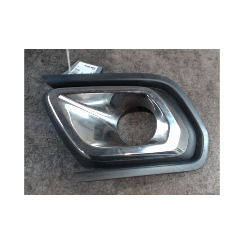 OBTURATEUR PHARE ADDITIONNEL PARE-CHOC AVG DACIA SANDERO 2008-