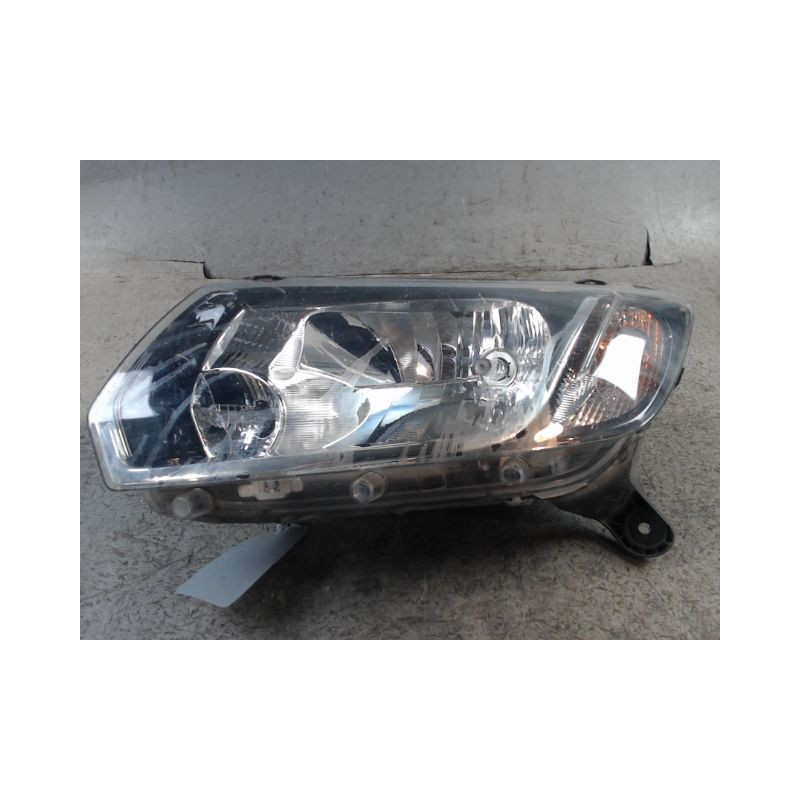 PHARE GAUCHE DACIA SANDERO