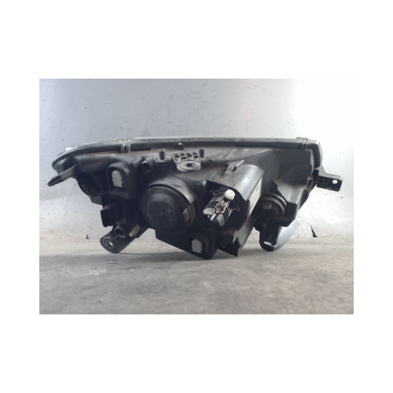 PHARE GAUCHE DACIA SANDERO