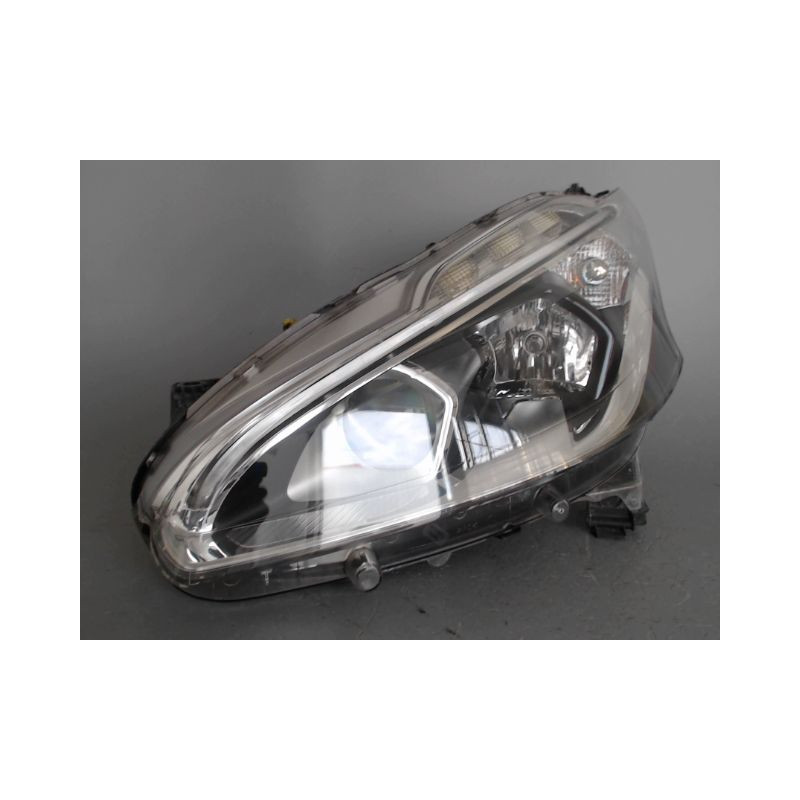 PHARE GAUCHE PEUGEOT 208