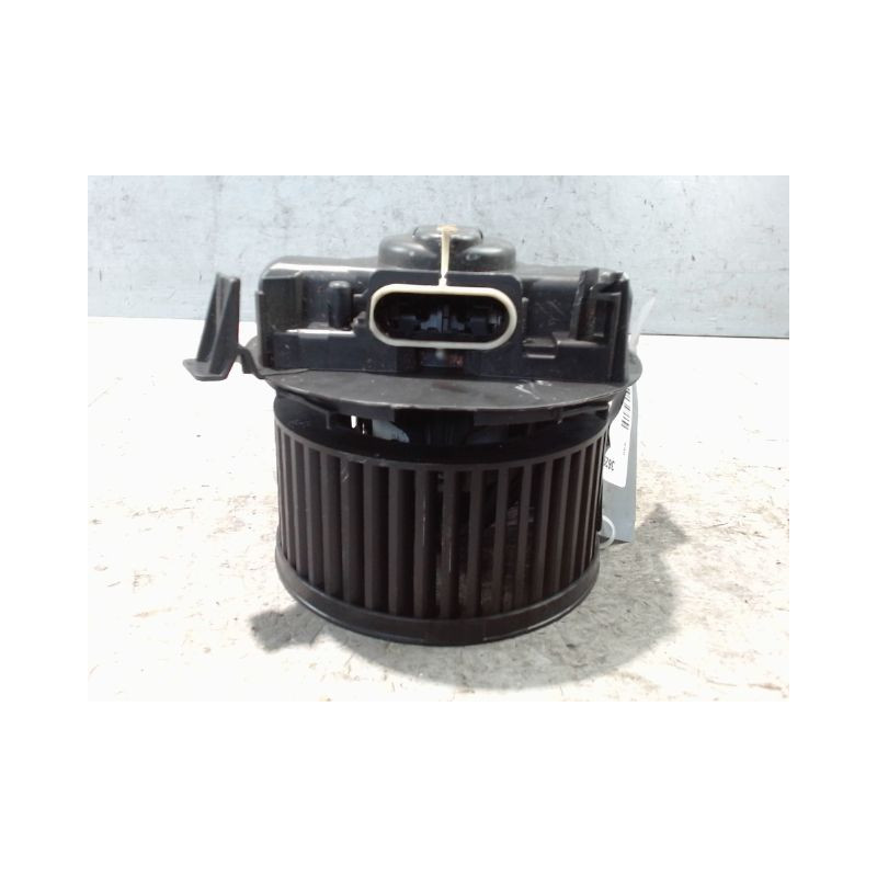 MOTEUR VENTILATEUR CHAUFFAGE RENAULT TWINGO 2 2010-