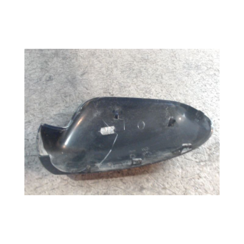 CARENAGE RETROVISEUR EXTERIEUR DROIT PEUGEOT 307 2001-2005