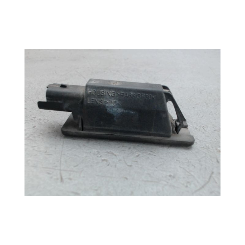 ECLAIREUR PLAQUE DE POLICE DROIT CITROEN DS3