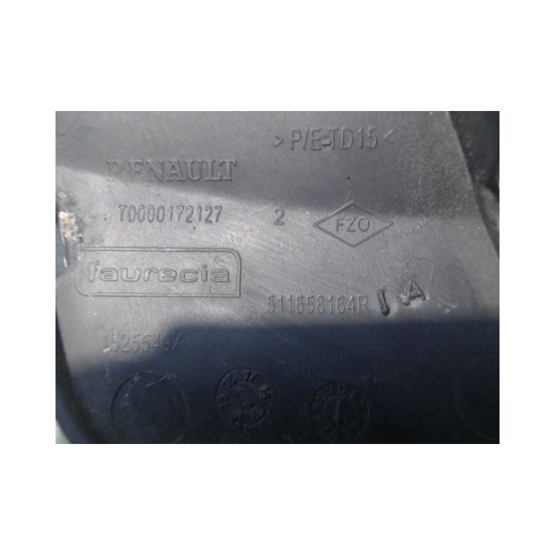 OBTURATEUR COUVRE CROCHET DE BOUCLIER AR RENAULT KADJAR