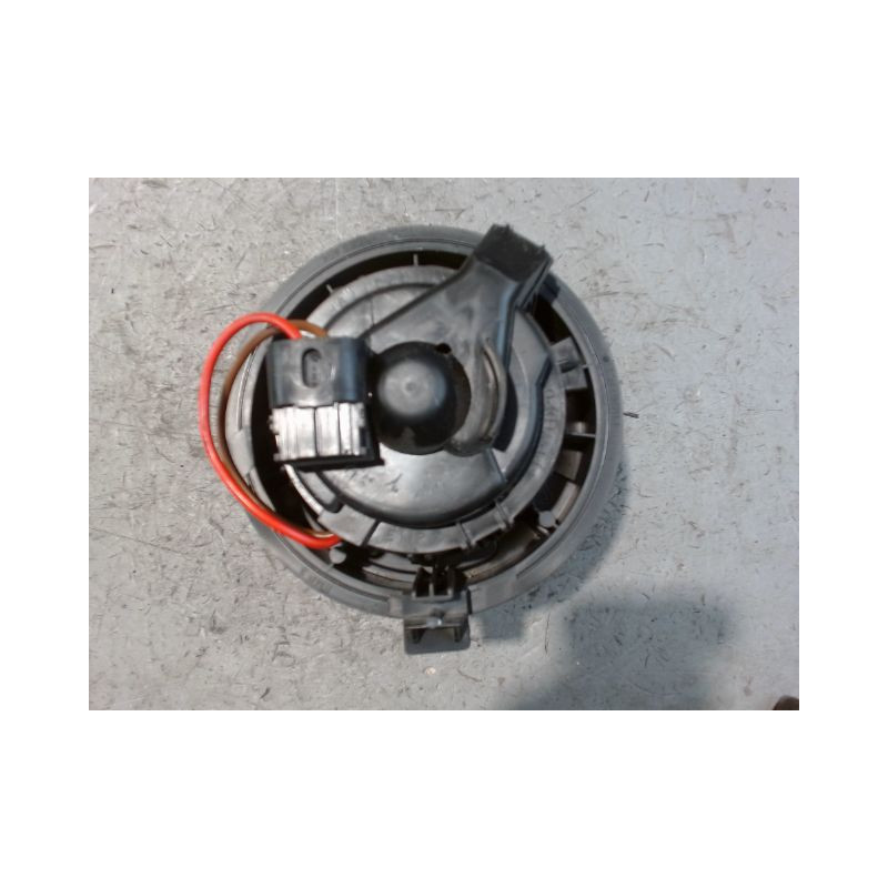 MOTEUR VENTILATEUR CHAUFFAGE DACIA SANDERO