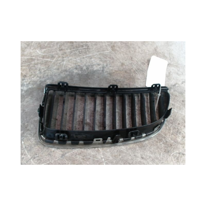 GRILLE CALANDRE DROIT B.M.W. SERIE 3