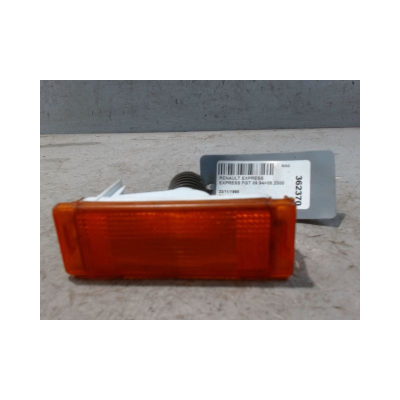 CLIGNOTANT DROIT RENAULT EXPRESS FGT 94-2000