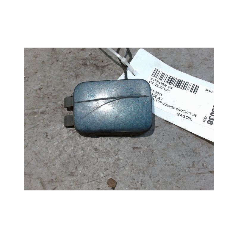 OBTURATEUR COUVRE CROCHET DE BOUCLIER AV CITROEN C4 2010-