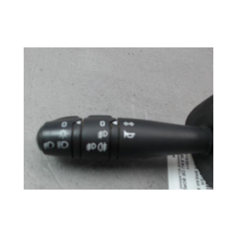 COMMANDE ECLAIRAGE DACIA DUSTER BREAK Phase 1 2010-2013