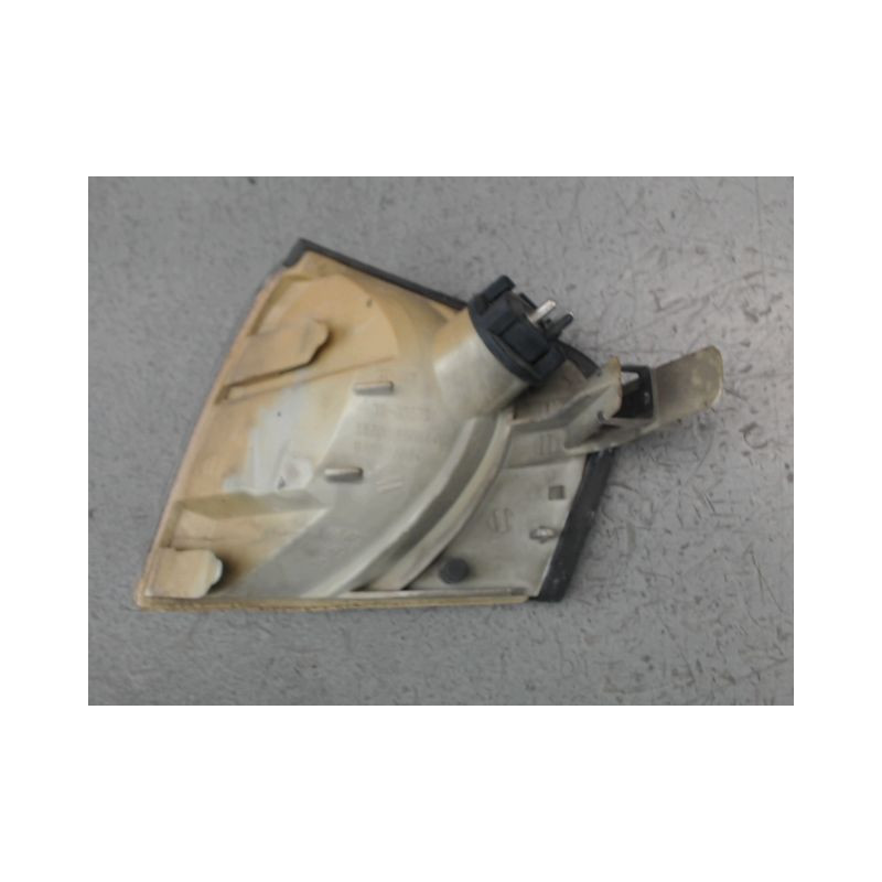 CLIGNOTANT GAUCHE MERCEDES C250