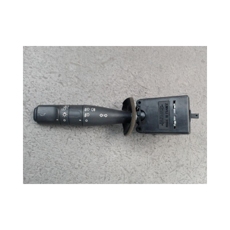 COMMANDE CLIGNOTANT PEUGEOT 106