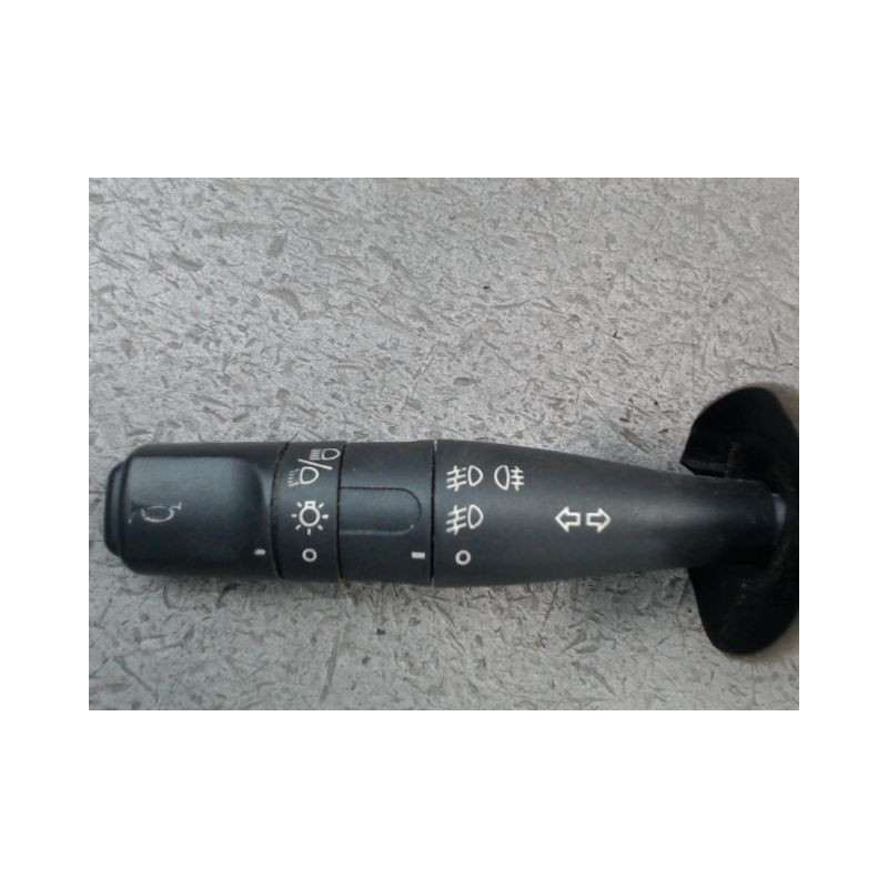 COMMANDE CLIGNOTANT PEUGEOT 106