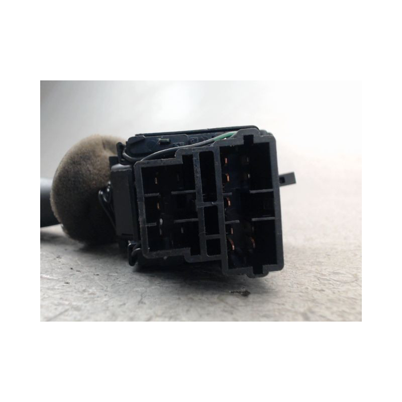 COMMANDE CLIGNOTANT PEUGEOT 106