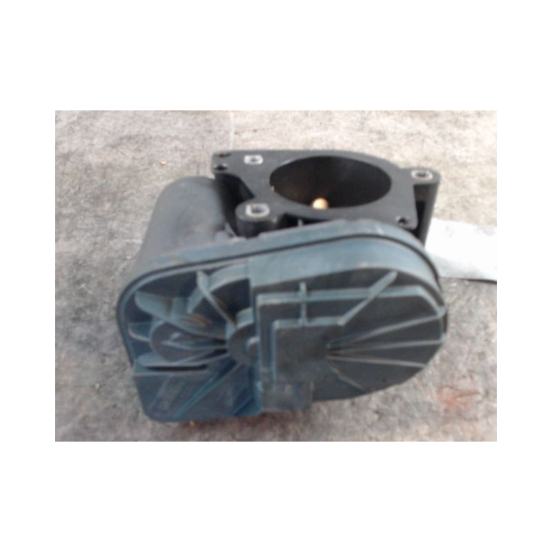 BOITIER PAPILLON CITROEN C4 04-08