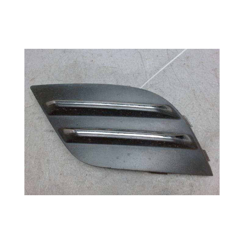 GRILLE VENTILATION PARE-CHOC AVG RENAULT CLIO 4 PHASE 2 1.2I - 16V TURB