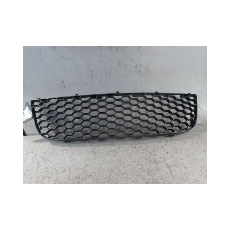 GRILLE PARE-CHOC AVANT VOLKSWAGEN GOLF V 2003-2009