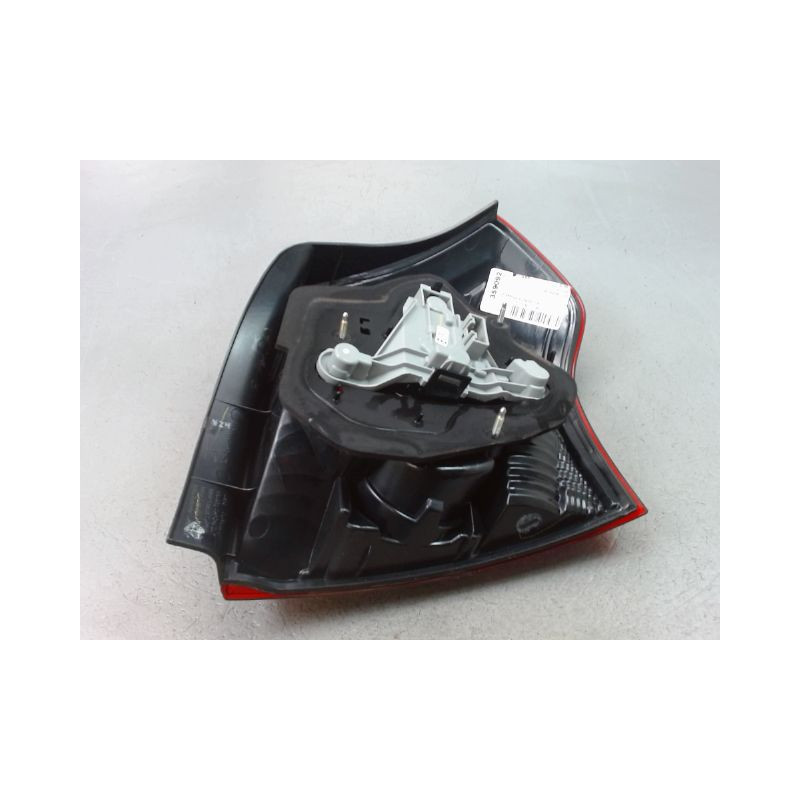 FEU ARRIERE GAUCHE  TOYOTA COROLLA X Phase 2 2004-2007