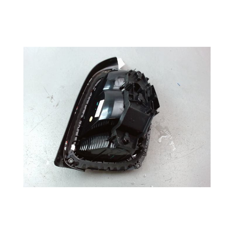 FEU ARRIERE GAUCHE  MINI MINI 2010-