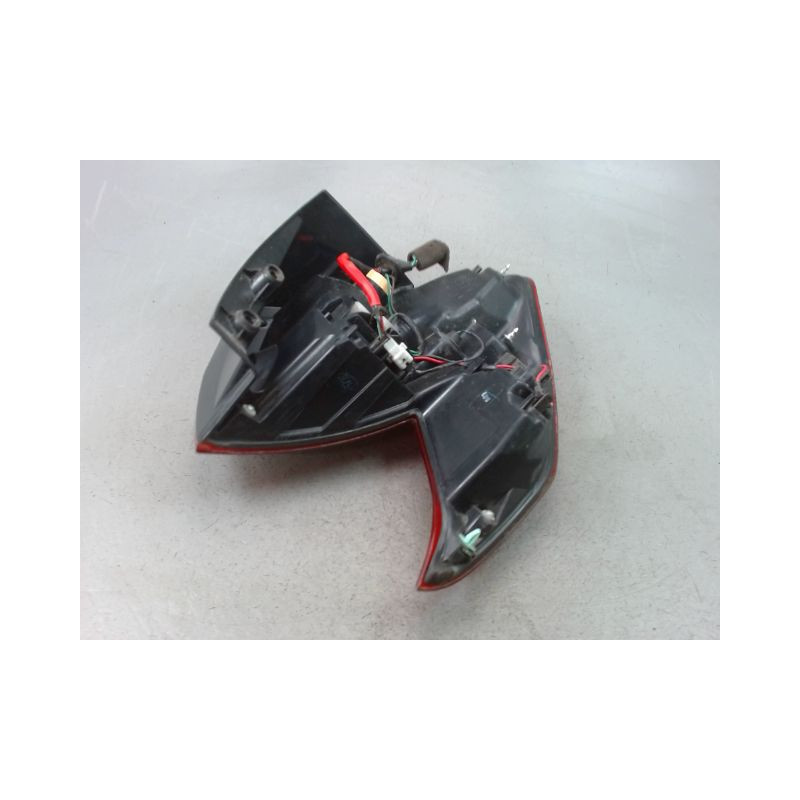 FEU ARRIERE GAUCHE  CITROEN C4 AIRCR.