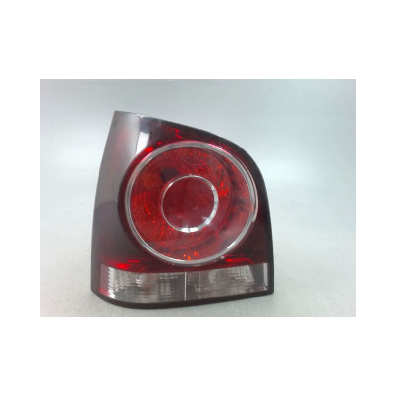 FEU ARRIERE GAUCHE  VOLKSWAGEN POLO IV Phase 2 2005-2009