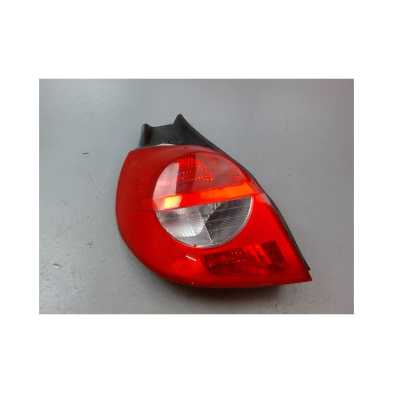 FEU ARRIERE GAUCHE  RENAULT CLIO III Phase 2 2009-2014
