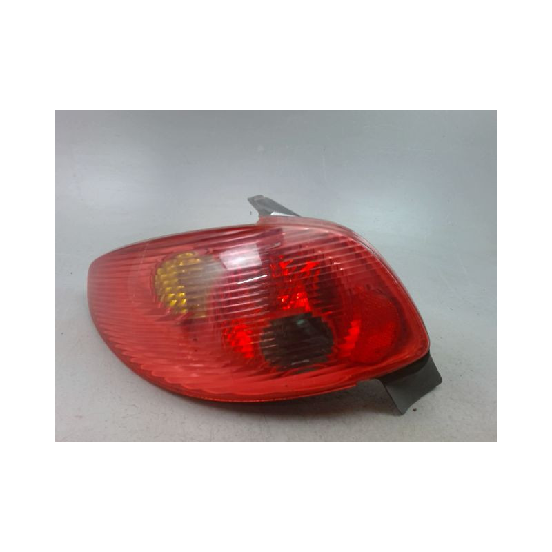 FEU ARRIERE GAUCHE  PEUGEOT 206 1998-2009