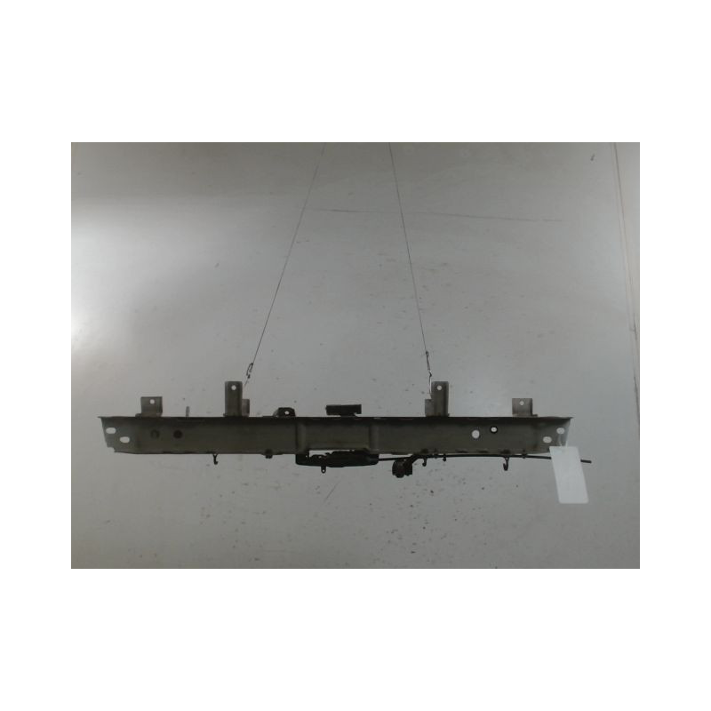 TRAVERSE SUPERIEURE ARMATURE AVANT NISSAN QASHQAI