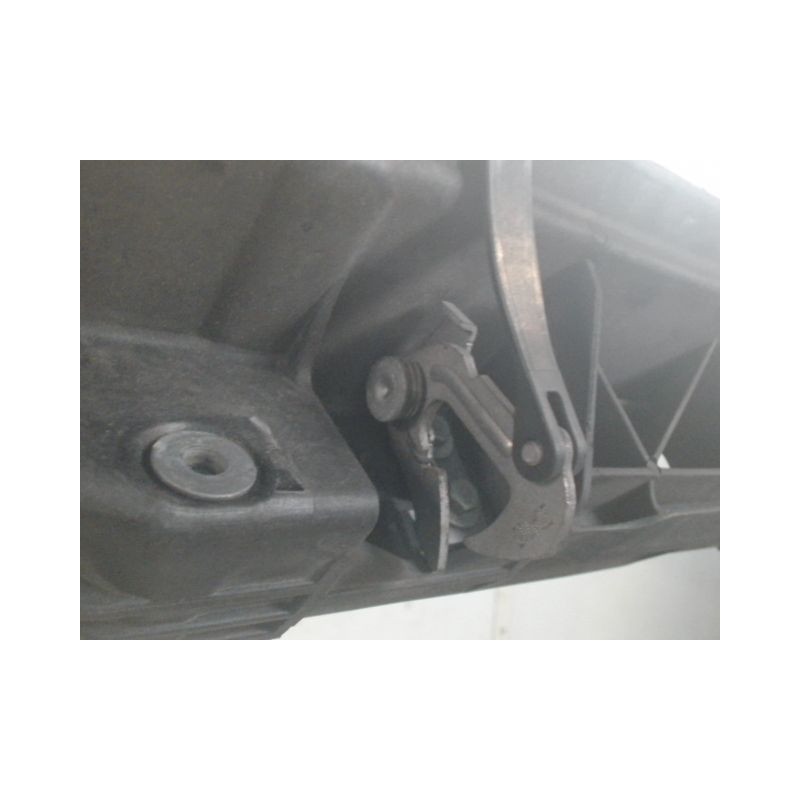 TRAVERSE SUPERIEURE ARMATURE AVANT PEUGEOT 308