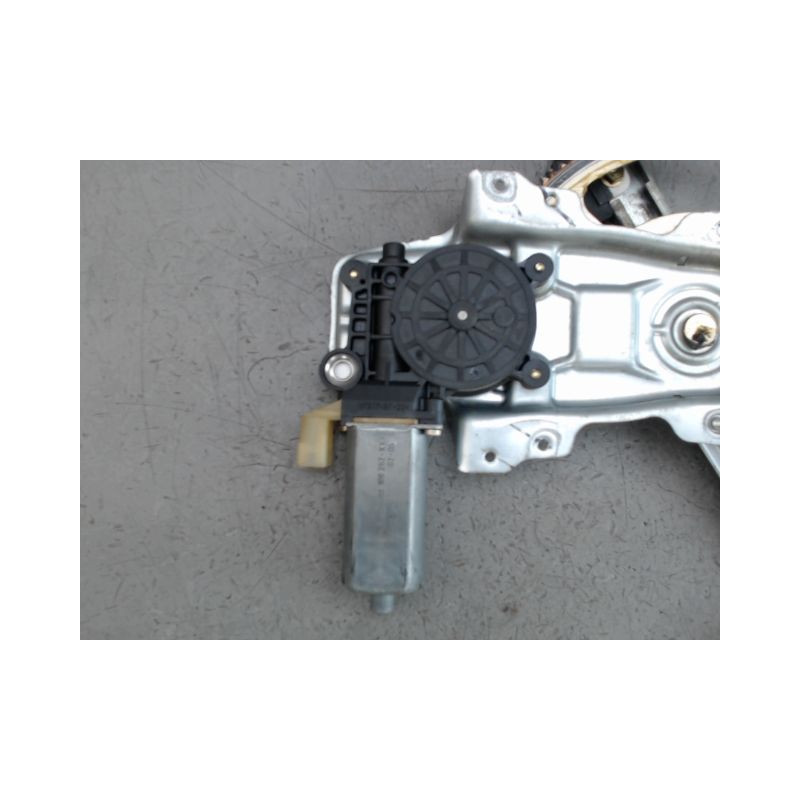 MECANISME LEVE-GLACE AVANT GAUCHE TOYOTA YARIS