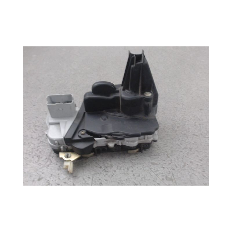 SYSTEME CONDAMNATION AVANT DROIT PEUGEOT 307