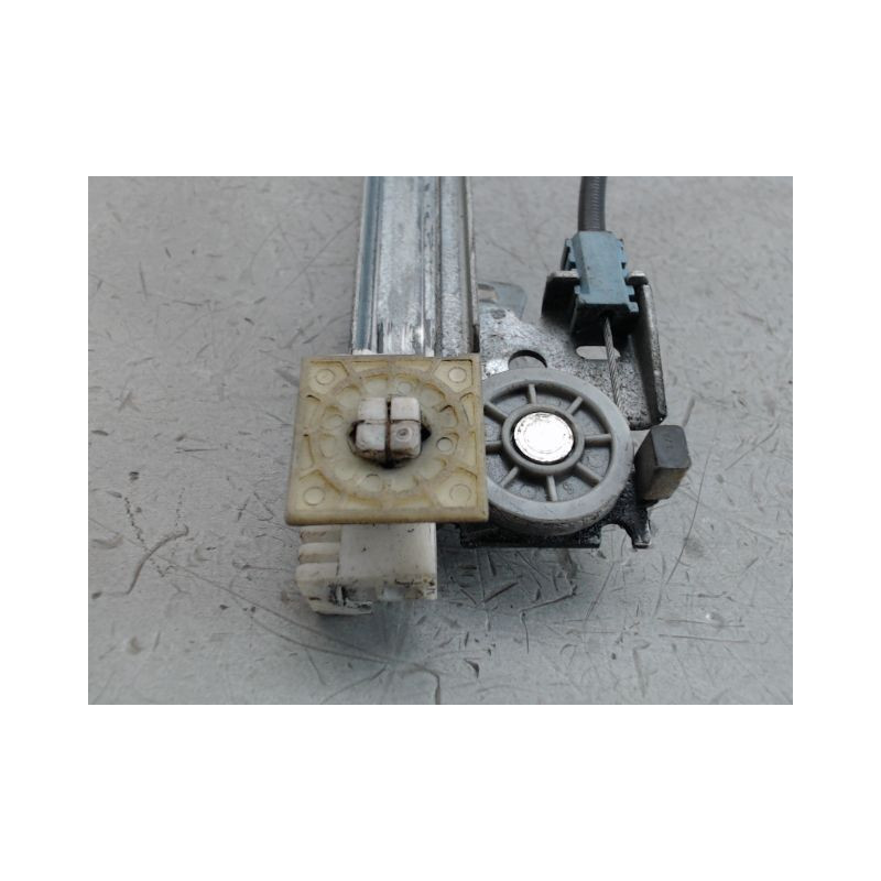 MECANISME LEVE-GLACE AVANT DROIT PEUGEOT 106