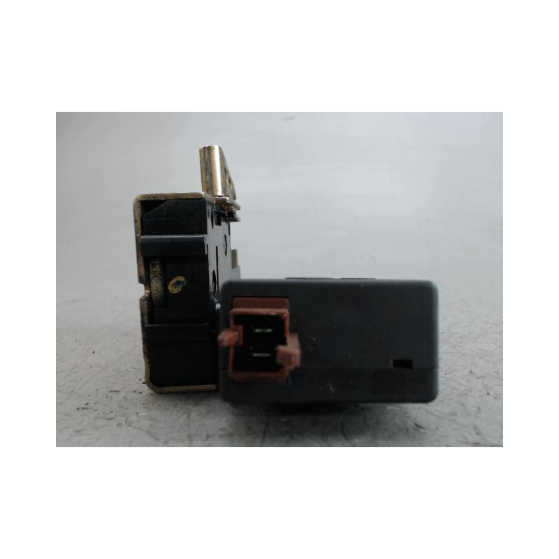 SYSTEME CONDAMNATION ARRIERE DROIT PEUGEOT 106