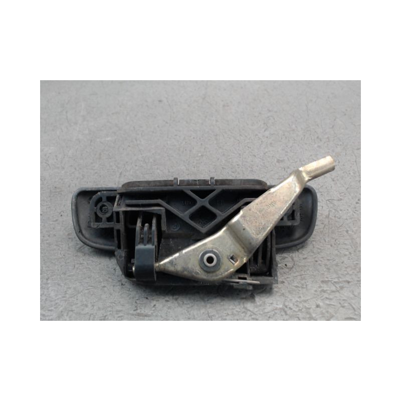 POIGNEE EXTERIEURE PORTE ARRIERE GAUCHE PEUGEOT 106
