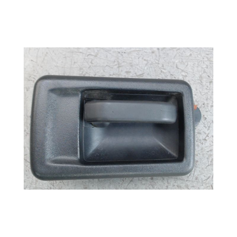 POIGNEE INTERIEURE PORTE AVANT DROIT PEUGEOT 106