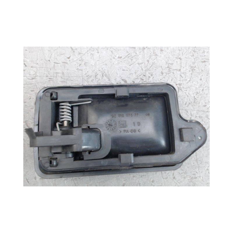 POIGNEE INTERIEURE PORTE ARRIERE DROIT PEUGEOT 106