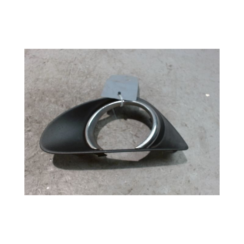 OBTURATEUR PHARE ADDITIONNEL PARE-CHOC AVD TOYOTA YARIS II 2010-