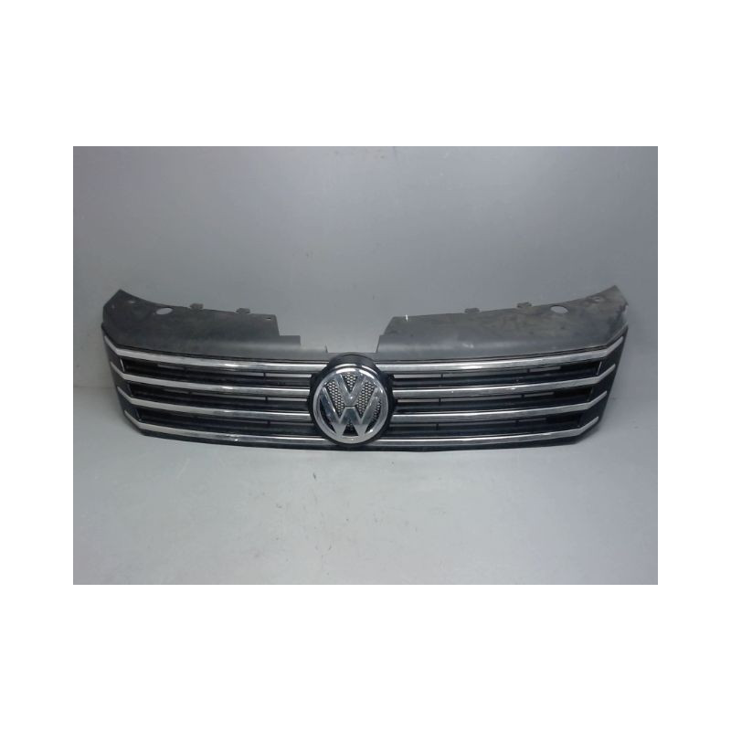 CALANDRE VOLKSWAGEN PASSAT