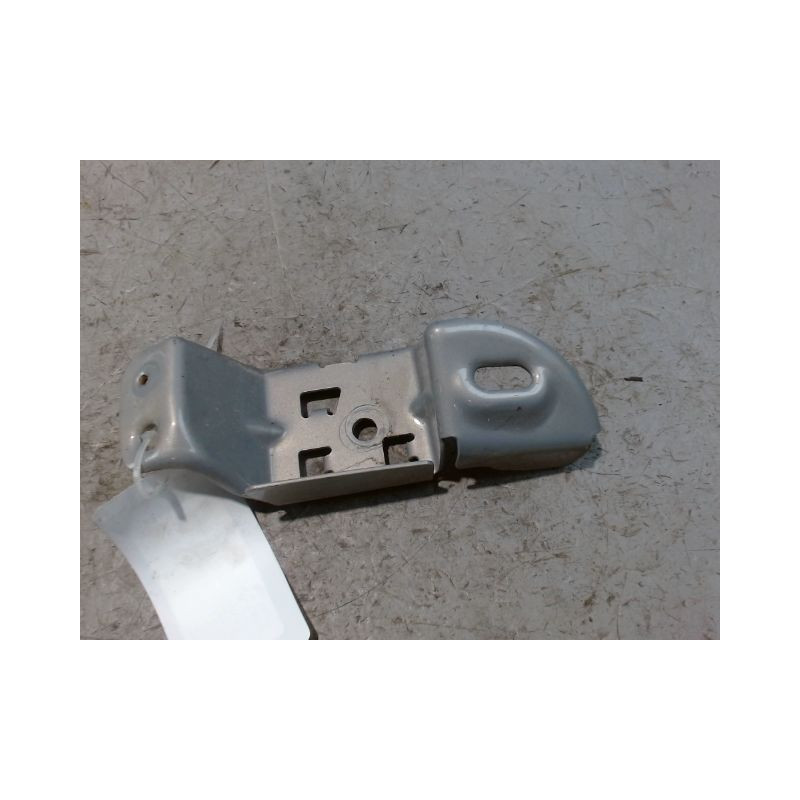 SUPPORT PARE-CHOC AVG RENAULT TWINGO PH.3 2000-2007