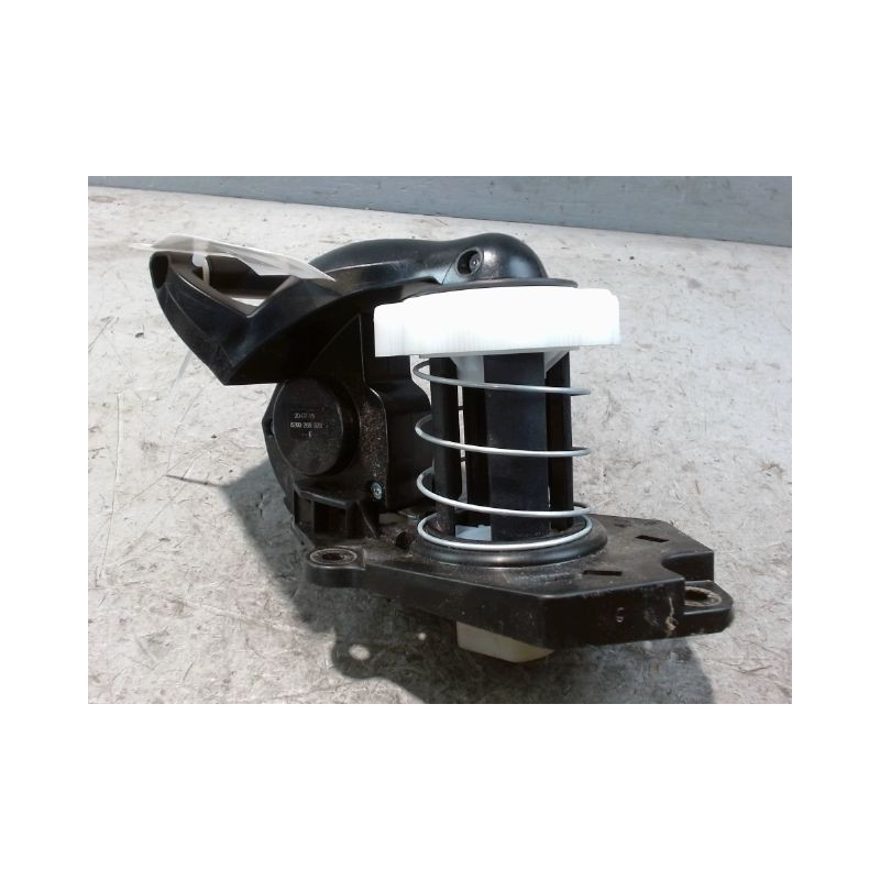 TREUIL DE ROUE DE SECOURS RENAULT CLIO IV
