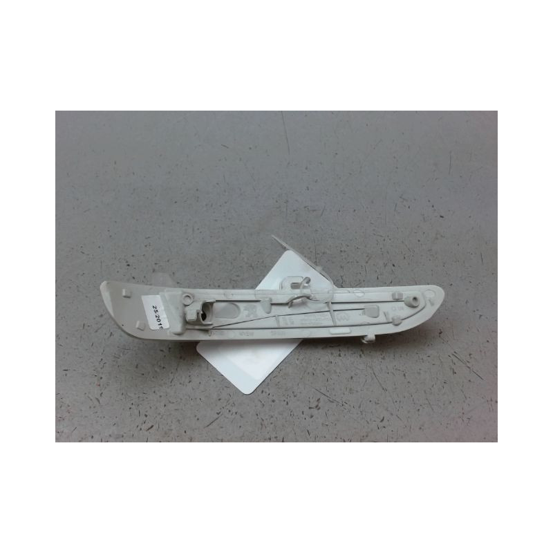 REPETITEUR RETROVISEUR GAUCHE PEUGEOT 208 2012-...
