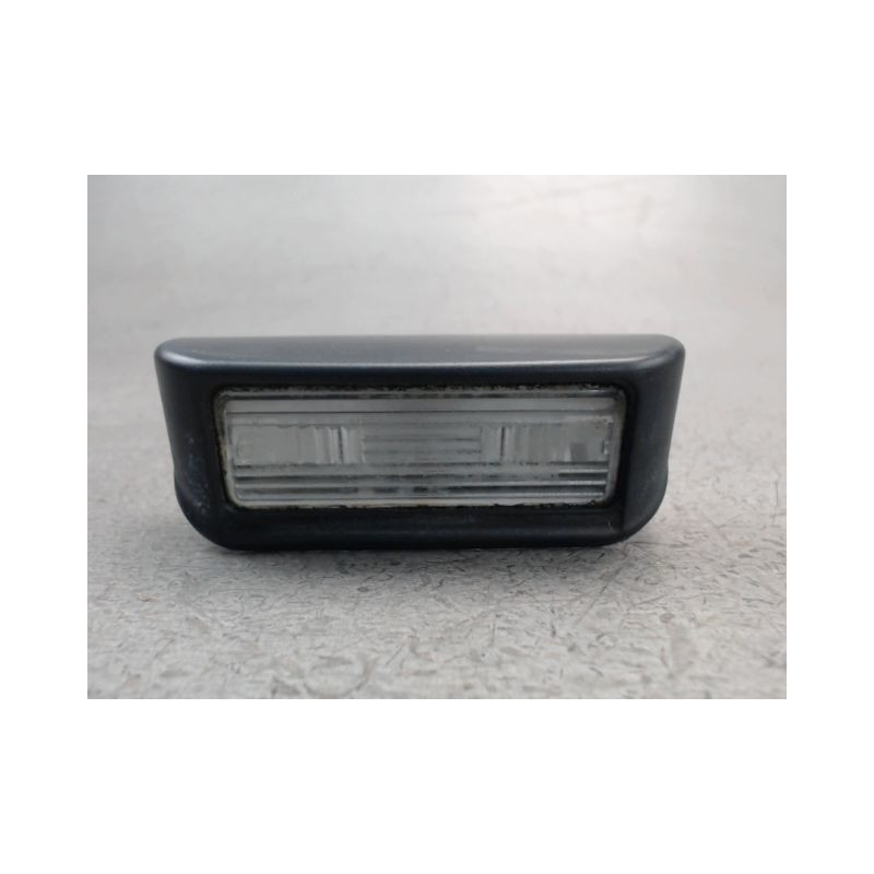 ECLAIREUR PLAQUE DE POLICE DROIT CITROEN BERLINGO