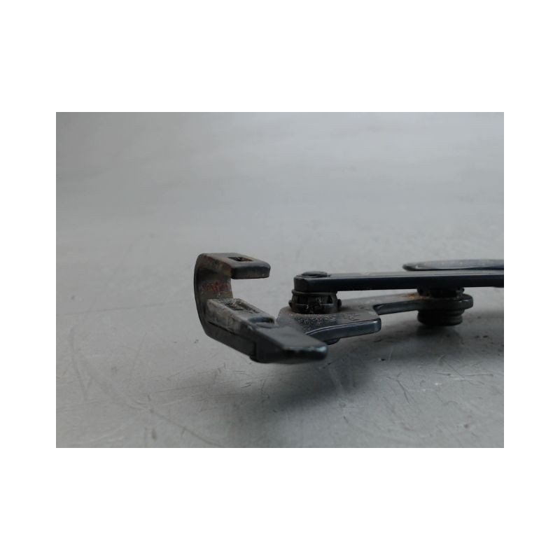 BRAS ESSUIE-GLACE AVANT TOYOTA YARIS