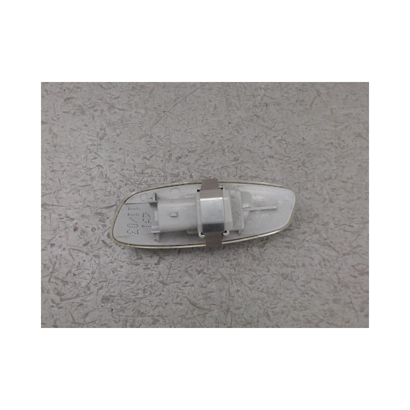 REPETITEUR RETROVISEUR DROIT CITROEN C4