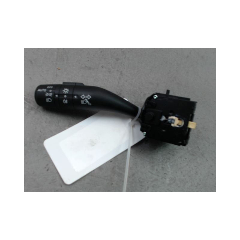 COMMANDE ECLAIRAGE M.G. ZS