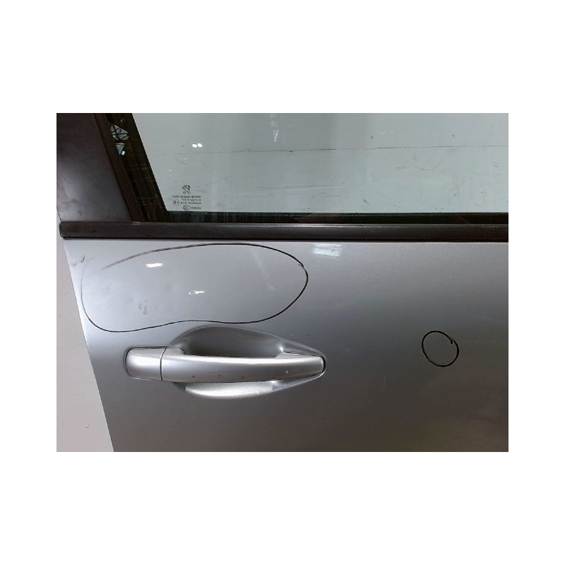 PORTE AVANT DROIT PEUGEOT 208 PHASE 1 1.4 HDI - 8V TURBO