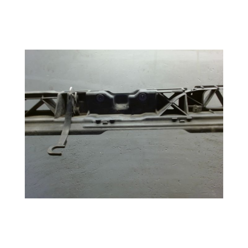 TRAVERSE SUPERIEURE ARMATURE AVANT PEUGEOT 308