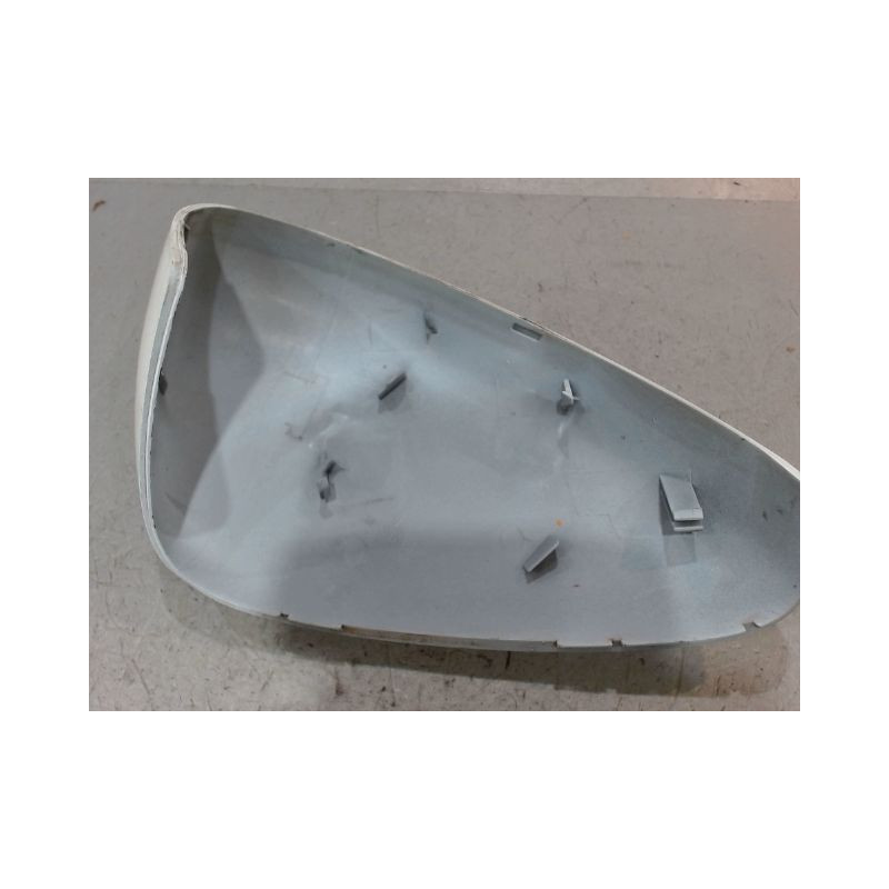 CARENAGE RETROVISEUR EXTERIEUR GAUCHE CITROEN C3